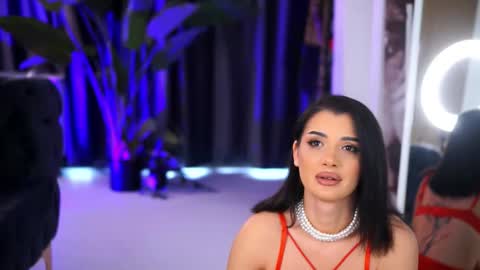 Chloe online show from February 11, 7:46 am