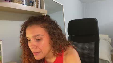Arantxa online show from December 18, 6:47 pm