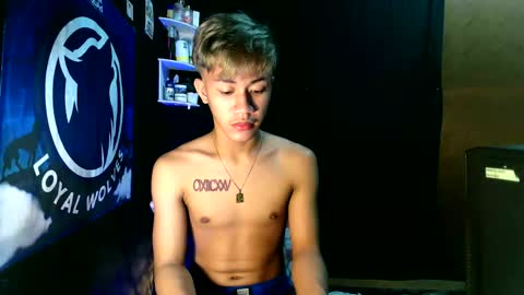 Loy online show from November 7, 8:09 pm