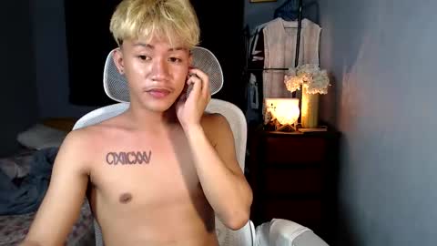 Loy online show from December 17, 8:04 pm