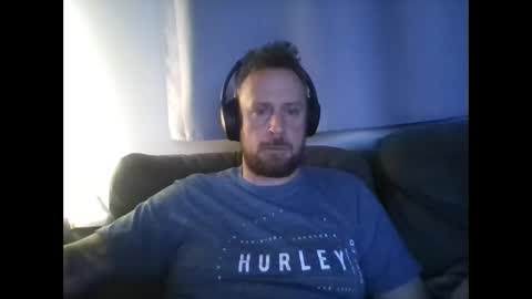 Snapshot of nawtydom1977 chatting on February 1, 4:46 am nawtydom1977 online show from February 1, 4:46 am