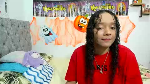 Snapshot of nay_and_aleja chatting on October 24, 2:30 am nay_and_aleja online show from October 24, 2:30 am