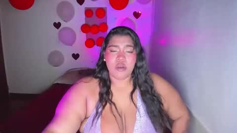 Snapshot of nayarahinny chatting on February 13, 3:57 am nayarahinny online show from February 13, 3:57 am