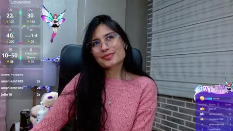 Snapshot of nayecloud chatting on January 19, 4:44 am Naye online show from January 19, 4:44 am