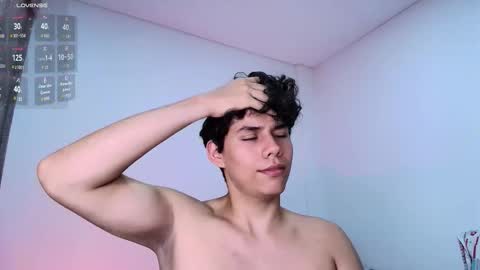 Snapshot of nayton_and_lex chatting on November 5, 2:06 pm Naytoon online show from November 5, 2:06 pm