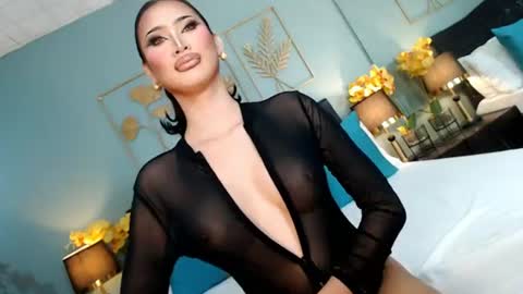 Snapshot of nayumi_edwards chatting on July 3, 4:57 pm F R A N Z I A online show from July 3, 4:57 pm