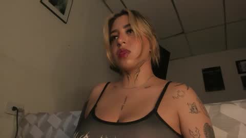 nazzz10 online show from May 9, 3:17 pm