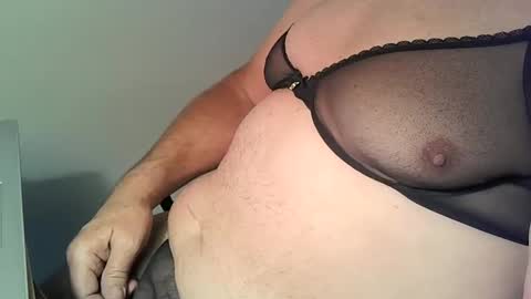 Snapshot of nbw chatting on January 1, 11:07 pm nbw online show from January 1, 11:07 pm