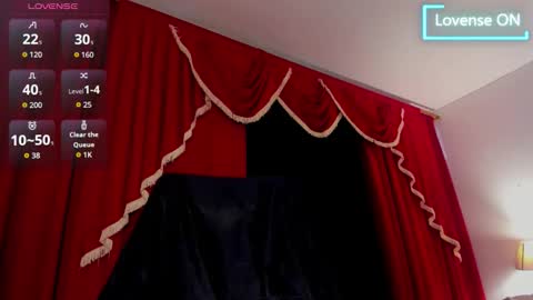 ncyhotxx online show from October 28, 8:00 pm