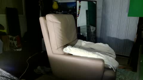 Snapshot of ndulgenetfun chatting on January 11, 9:57 am Hi Im CJ online show from January 11, 9:57 am