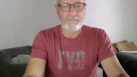 neckdown12 online show from February 20, 9:04 pm