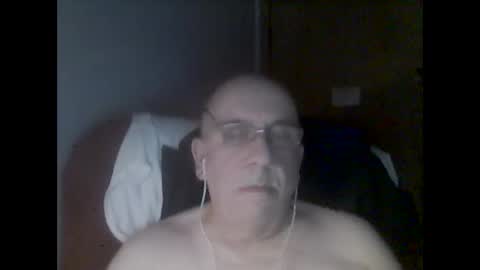 Tom online show from December 26, 2:12 am