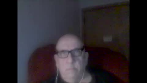 Tom online show from February 23, 2:18 am