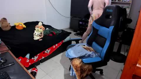 Snapshot of neeko_lol_ chatting on July 6, 11:51 am Geek Nicole im Neeko UwU online show from July 6, 11:51 am