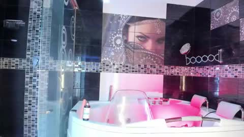 Snapshot of nefera_nox chatting on September 27, 6:51 am nefera_nox online show from September 27, 6:51 am