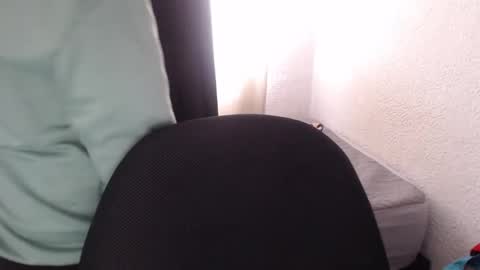 Zoe online show from December 21, 1:18 pm