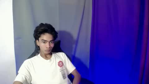 neil_asian69 online show from March 3, 6:19 am