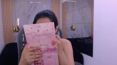 paula online show from December 16, 4:17 am