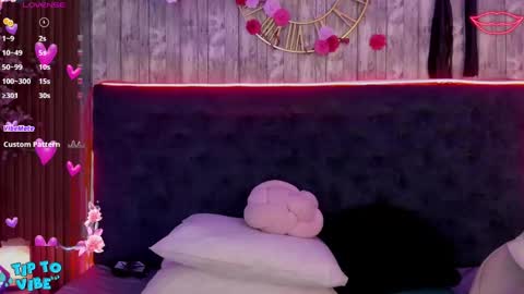 Miah online show from April 14, 11:16 am