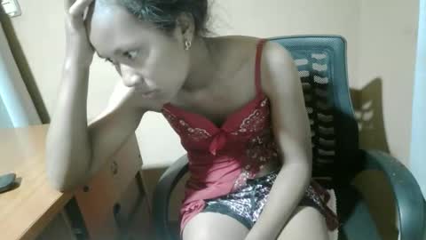 Snapshot of nelia_84 chatting on April 25, 1:41 pm nelia_84 online show from April 25, 1:41 pm