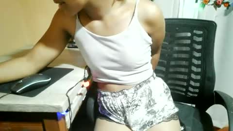 nelia_84 online show from June 18, 3:16 pm