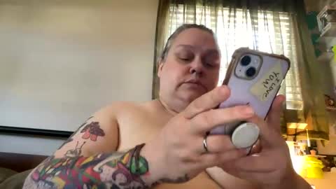 Nellie Atlas online show from May 9, 2:55 pm