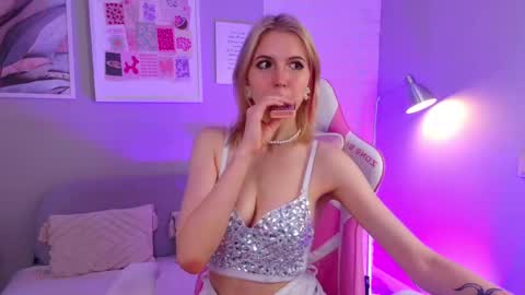 Nelly online show from March 8, 12:22 am