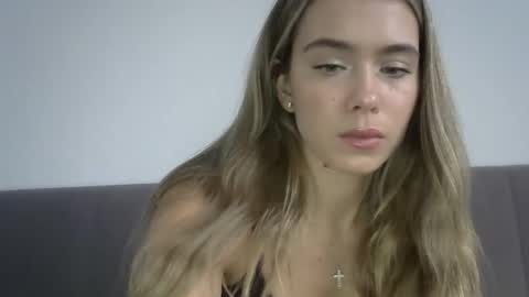 nelly_fortu online show from December 3, 10:57 am