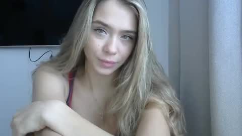 Snapshot of nelly_fortu chatting on February 7, 10:52 am nelly_fortu online show from February 7, 10:52 am