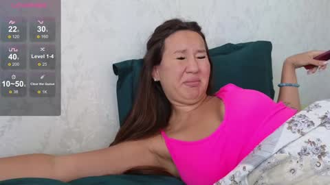 Nelly online show from December 7, 8:44 am