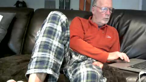 Snapshot of neman4u2c chatting on October 22, 8:25 am Jack online show from October 22, 8:25 am