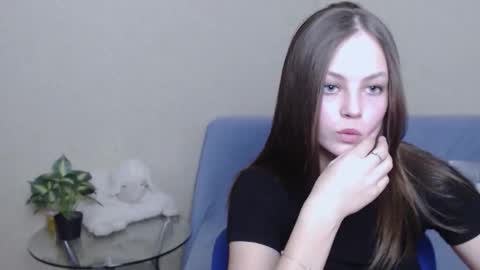 Snapshot of nensi_sweet chatting on February 26, 6:43 pm nensi_sweet online show from February 26, 6:43 pm