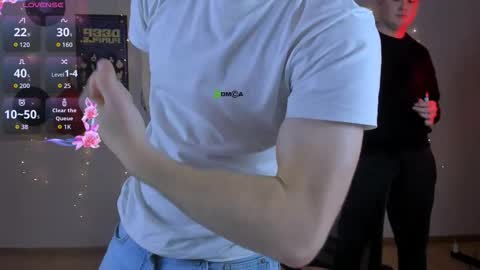 neo_raze_ online show from February 19, 8:16 pm