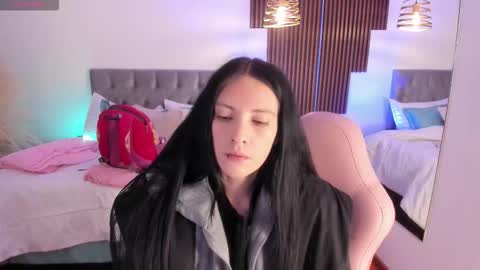 Sarah  online show from February 6, 2:16 am