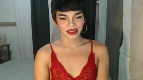 neomi online show from November 11, 7:03 pm