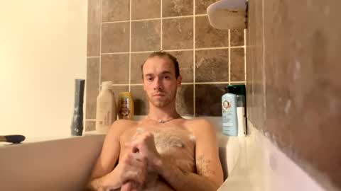 Snapshot of neon_nights21 chatting on November 11, 8:53 pm neon_nights21 online show from November 11, 8:53 pm