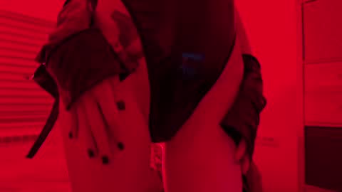 maeve  online show from December 28, 2:54 am