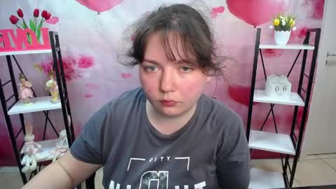 NeonilaLisova online show from May 6, 11:04 am