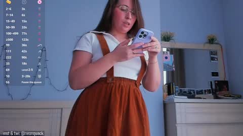 Riley online show from December 9, 11:58 am