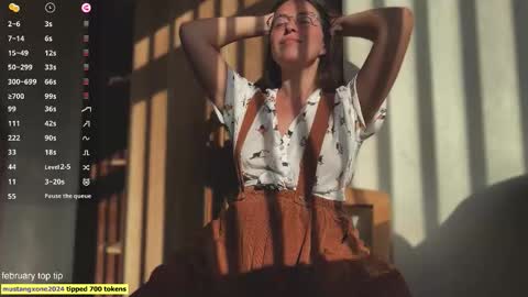 Riley online show from February 15, 9:19 am