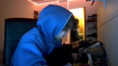 Snapshot of nephew_p chatting on April 28, 12:31 am nephew_p online show from April 28, 12:31 am