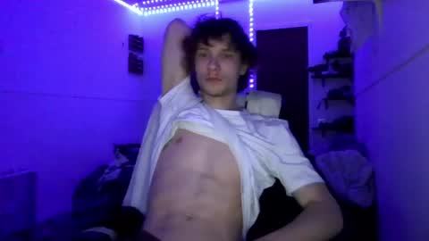 Snapshot of nephew_p chatting on June 2, 2:24 am nephew_p online show from June 2, 2:24 am