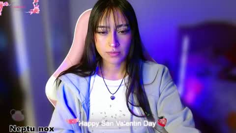 Snapshot of neptu_noxx chatting on February 17, 4:20 am Neptu noxx online show from February 17, 4:20 am