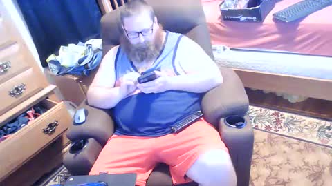 Snapshot of nerdychub4fun chatting on February 14, 3:47 am nerdychub4fun online show from February 14, 3:47 am