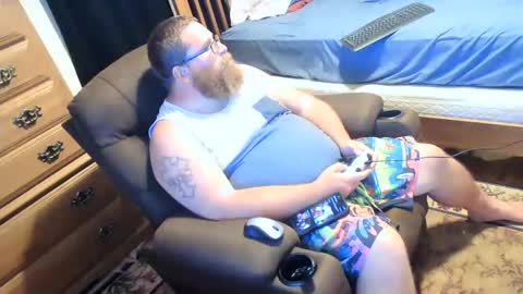 Snapshot of nerdychub4fun chatting on June 29, 11:27 pm nerdychub4fun online show from June 29, 11:27 pm