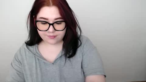 nereia online show from May 6, 7:46 am
