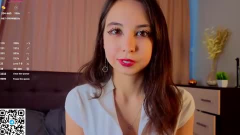 Emily online show from June 14, 3:03 pm