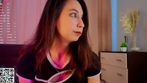 Emily online show from June 19, 3:05 pm