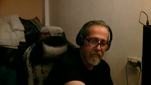 neron401 online show from April 1, 2:01 am