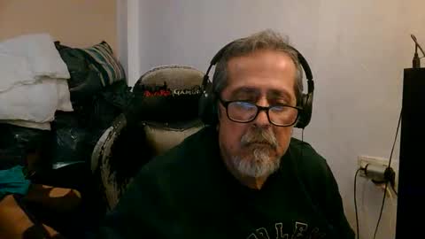 neron401 online show from April 4, 9:12 pm